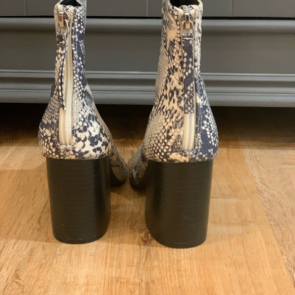 Qupid snake print ankle boots - Picture 2 of 6